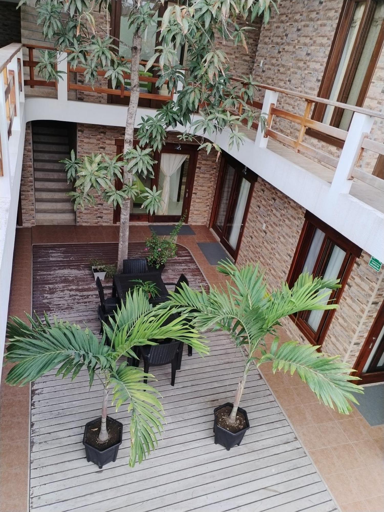 Hotel Starfish Puerto Villamil Bagian luar foto
