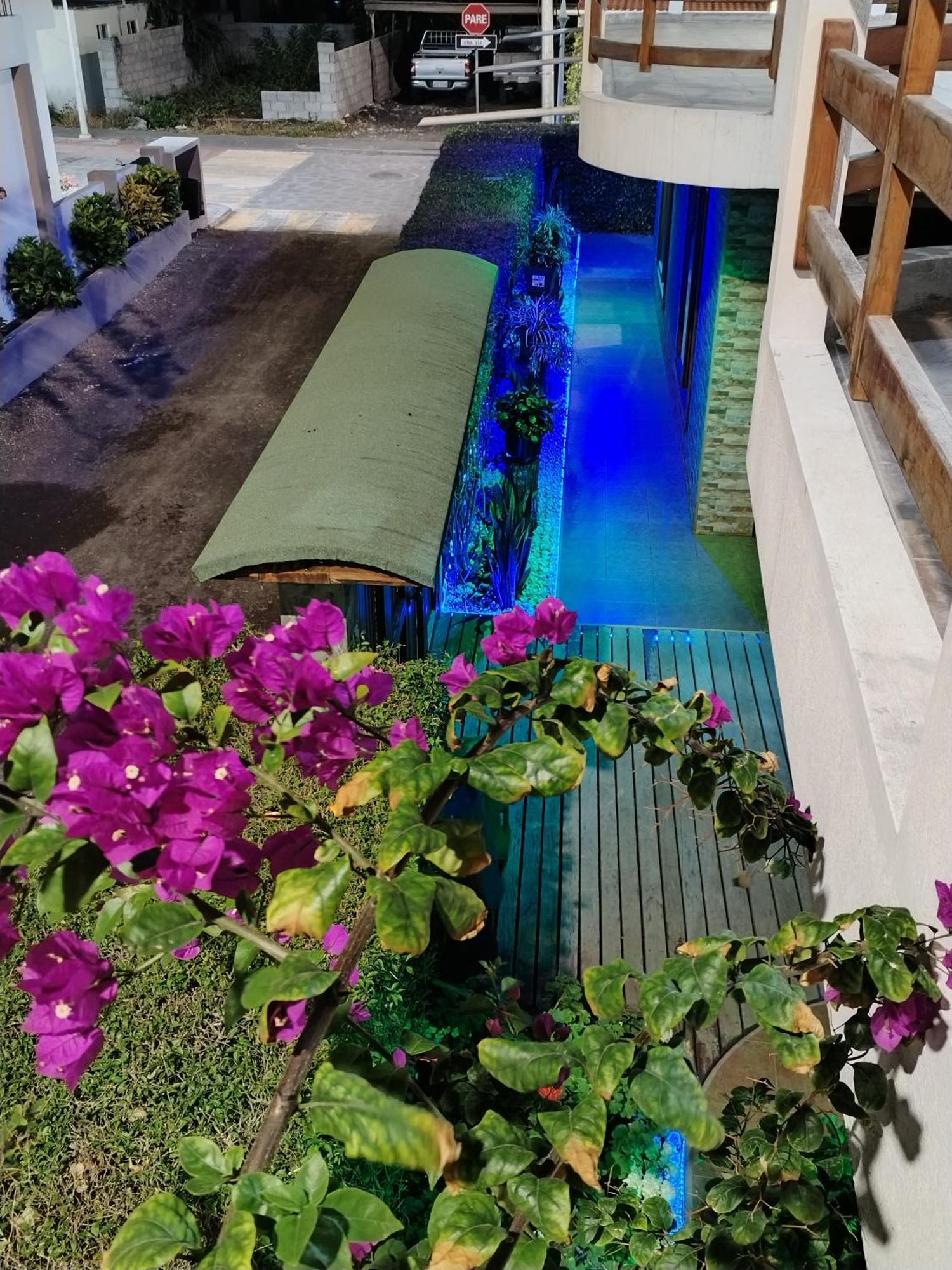 Hotel Starfish Puerto Villamil Bagian luar foto