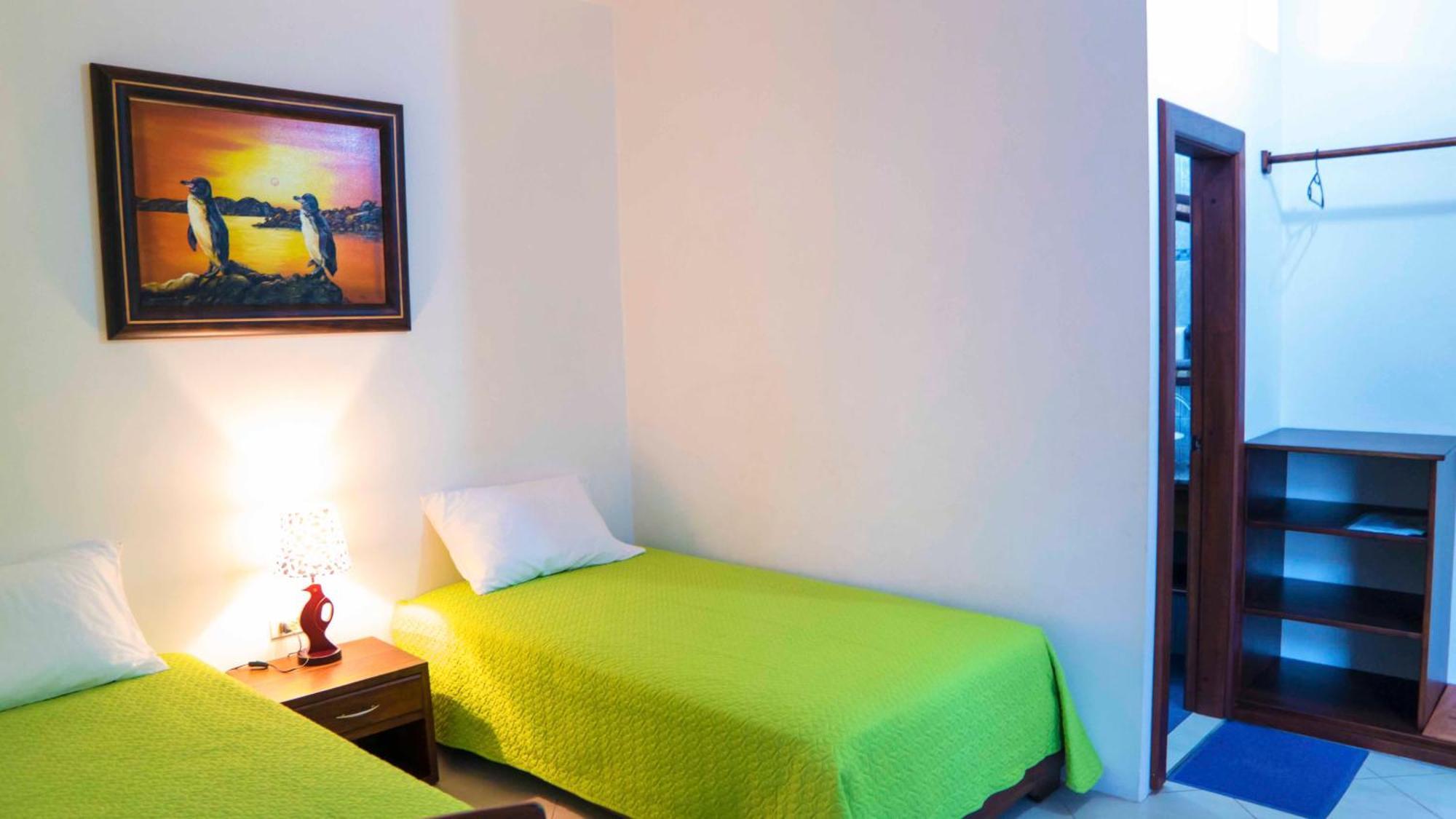Hotel Starfish Puerto Villamil Bagian luar foto