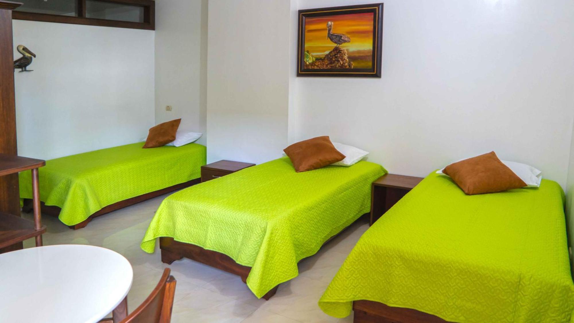 Hotel Starfish Puerto Villamil Bagian luar foto