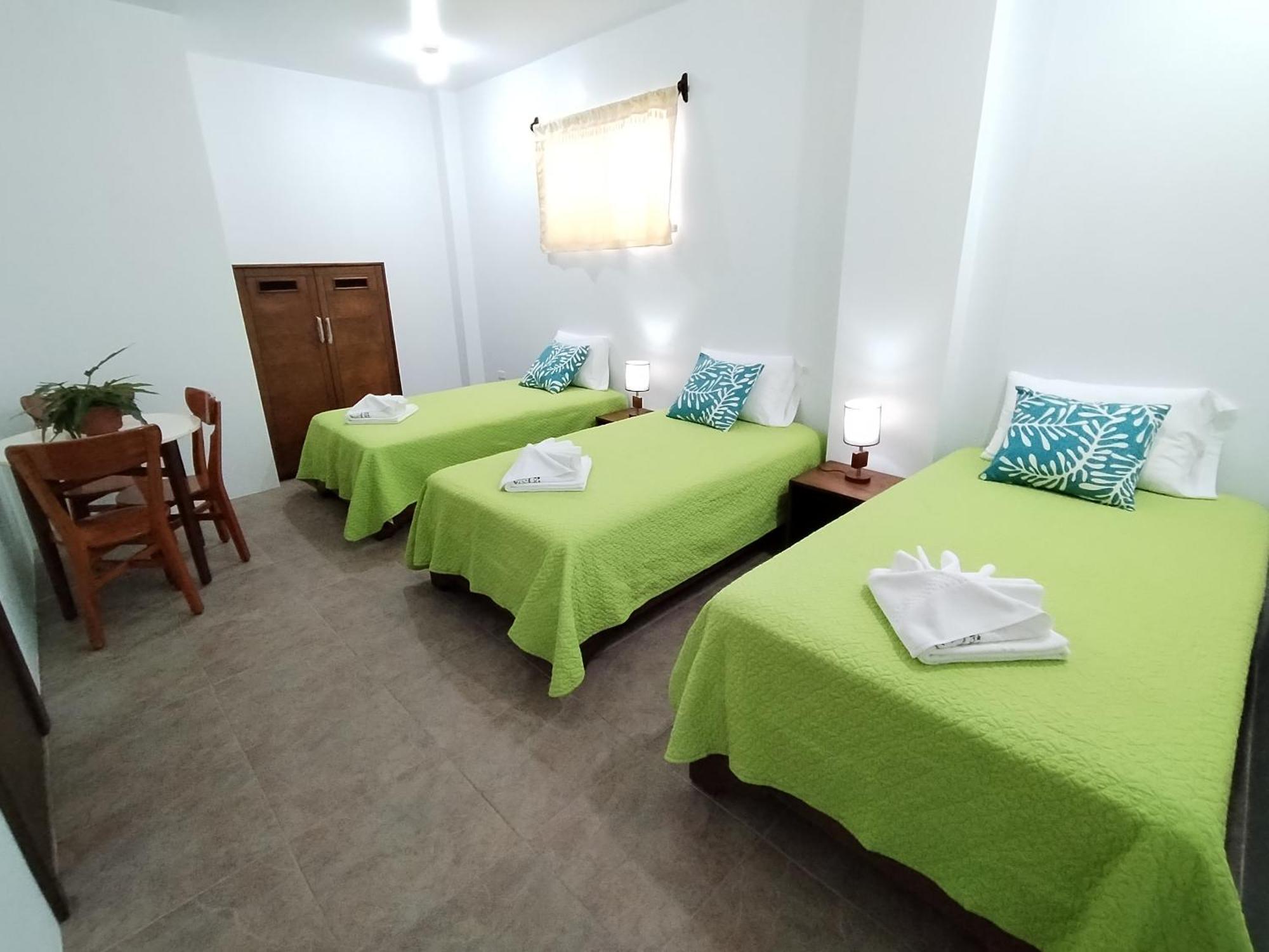 Hotel Starfish Puerto Villamil Bagian luar foto
