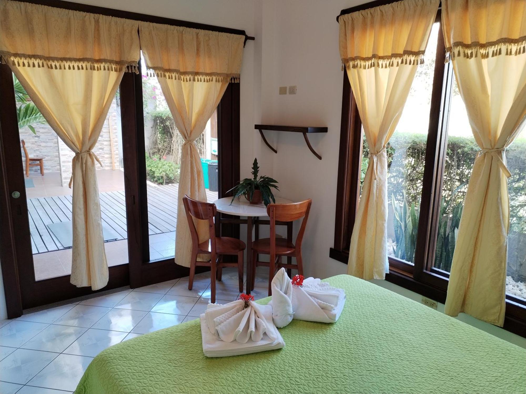 Hotel Starfish Puerto Villamil Bagian luar foto