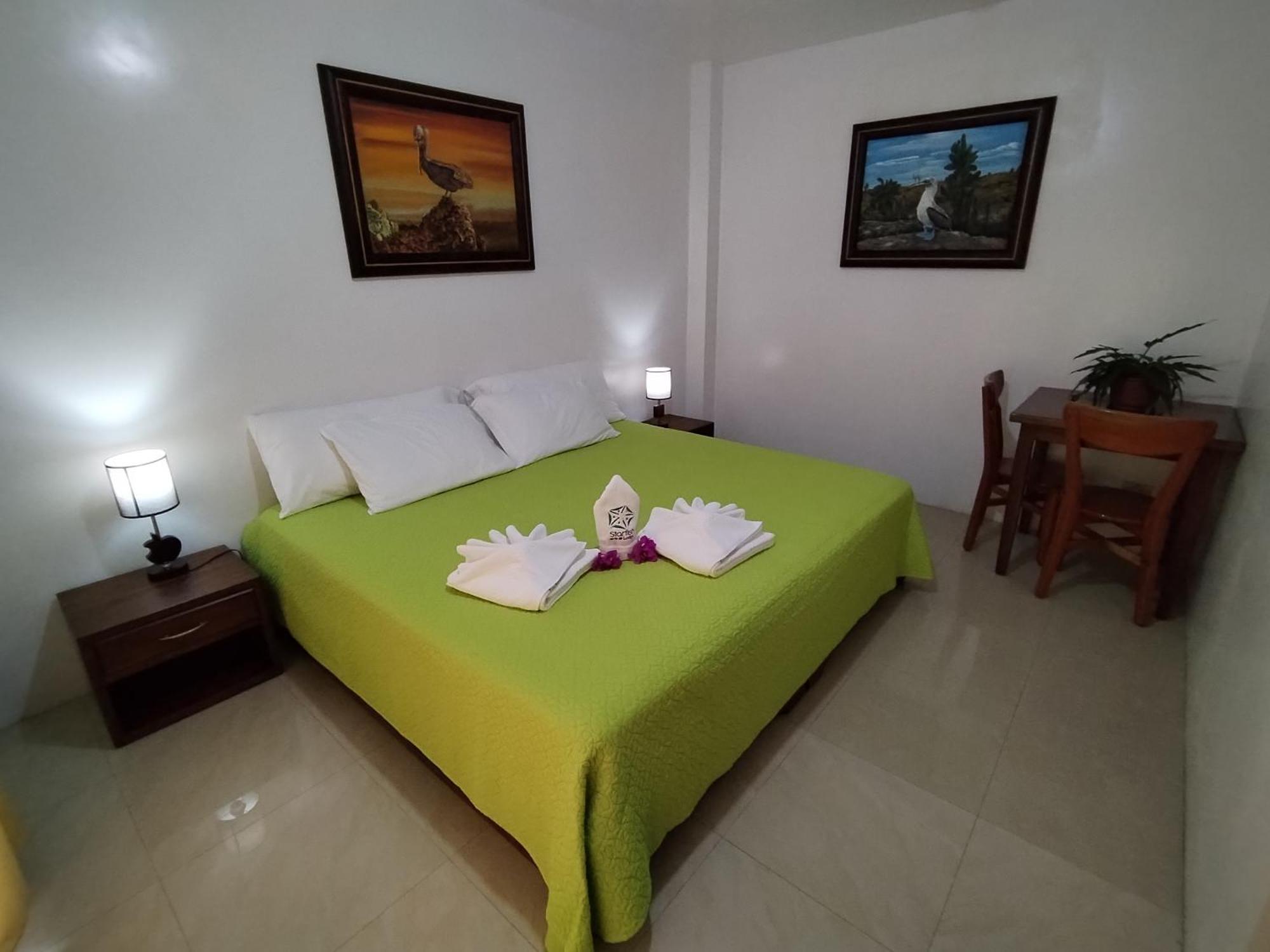 Hotel Starfish Puerto Villamil Bagian luar foto