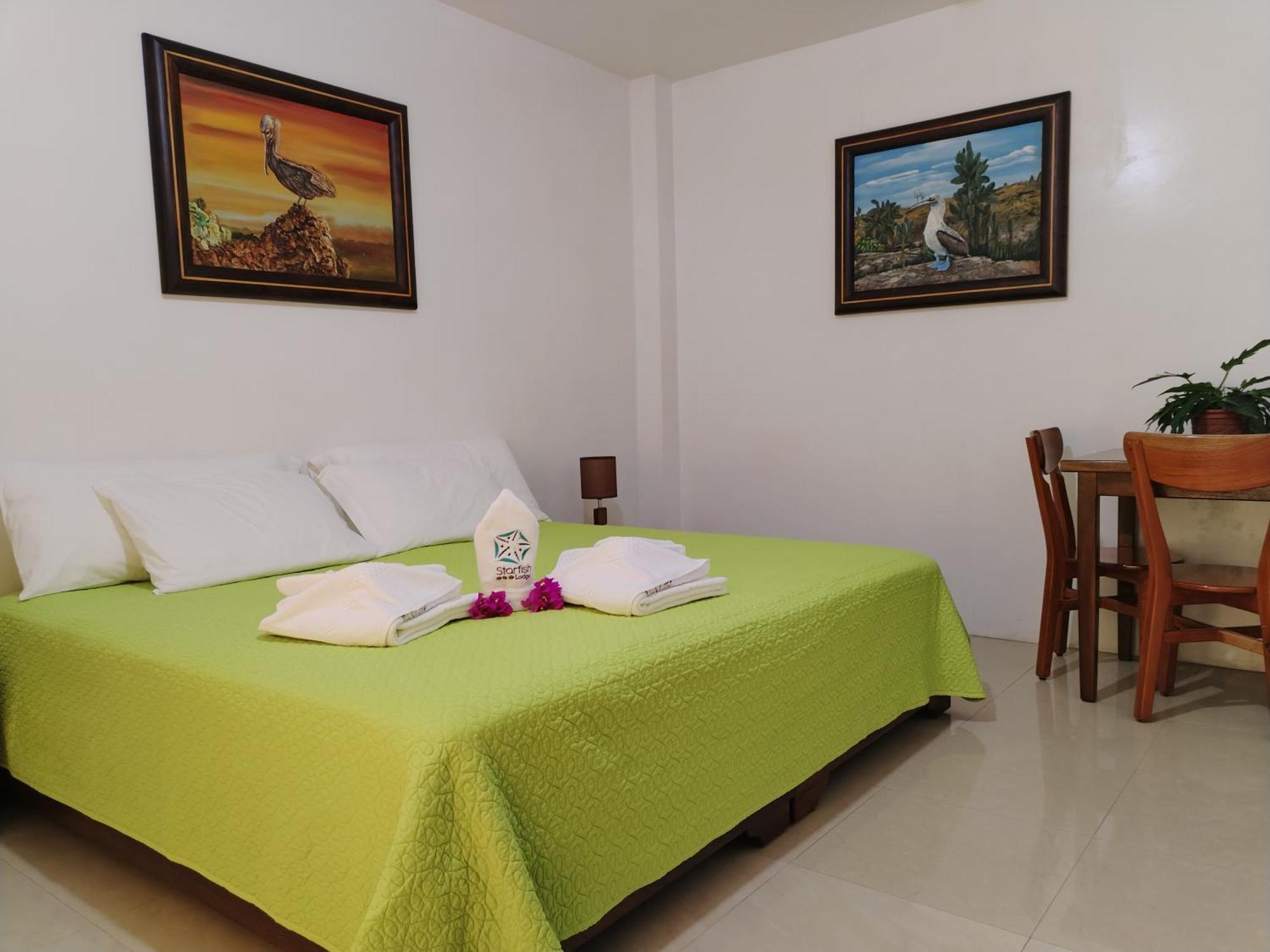 Hotel Starfish Puerto Villamil Bagian luar foto